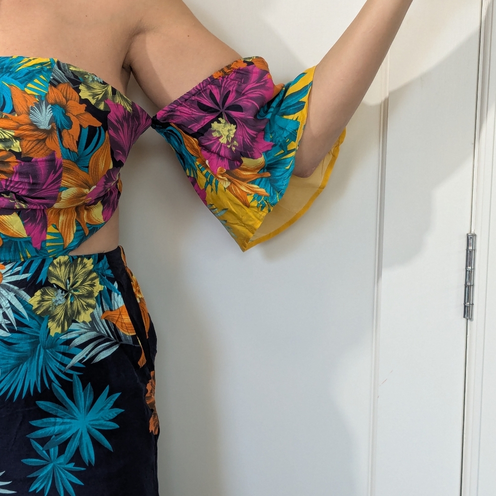 NWT Floral Jumpsuit Sz L - Picture 3 of 11